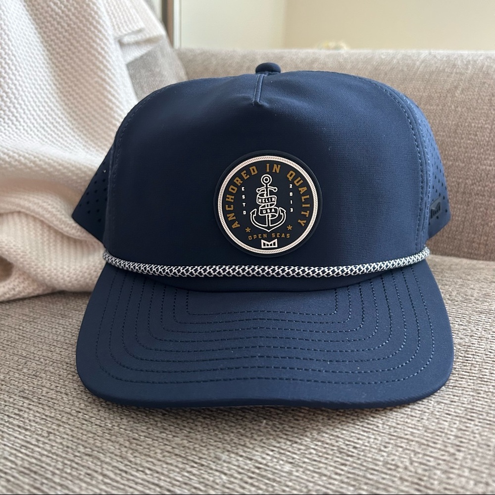 Men’s Navy Blue Coronado HYDR Melin Hat Size Small